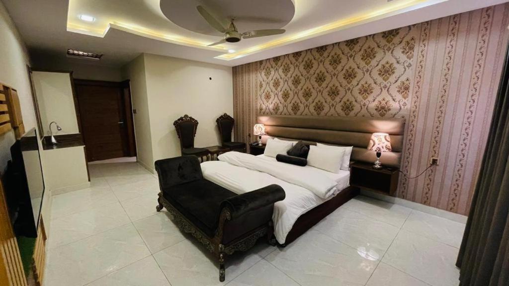 Golden Sand Hotel Rahim Yar Khan Eksteriør billede